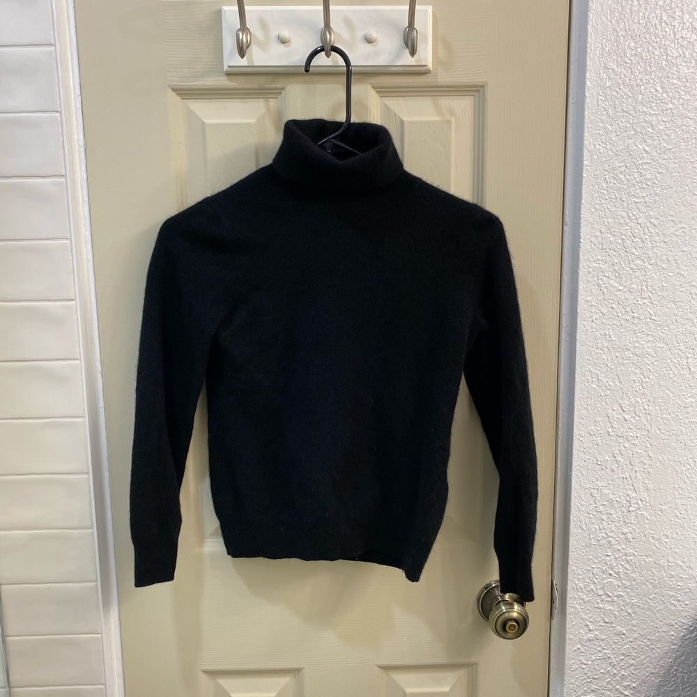 “Honey I shrank the shirt!” Black softest turtle neck in the world.